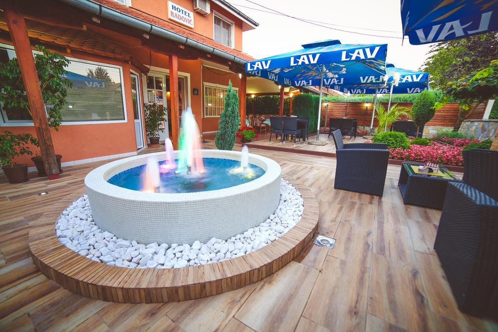 Garni Hotel Radovic Kragujevac Exterior foto
