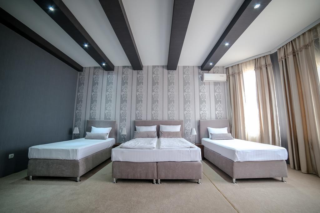 Garni Hotel Radovic Kragujevac Exterior foto
