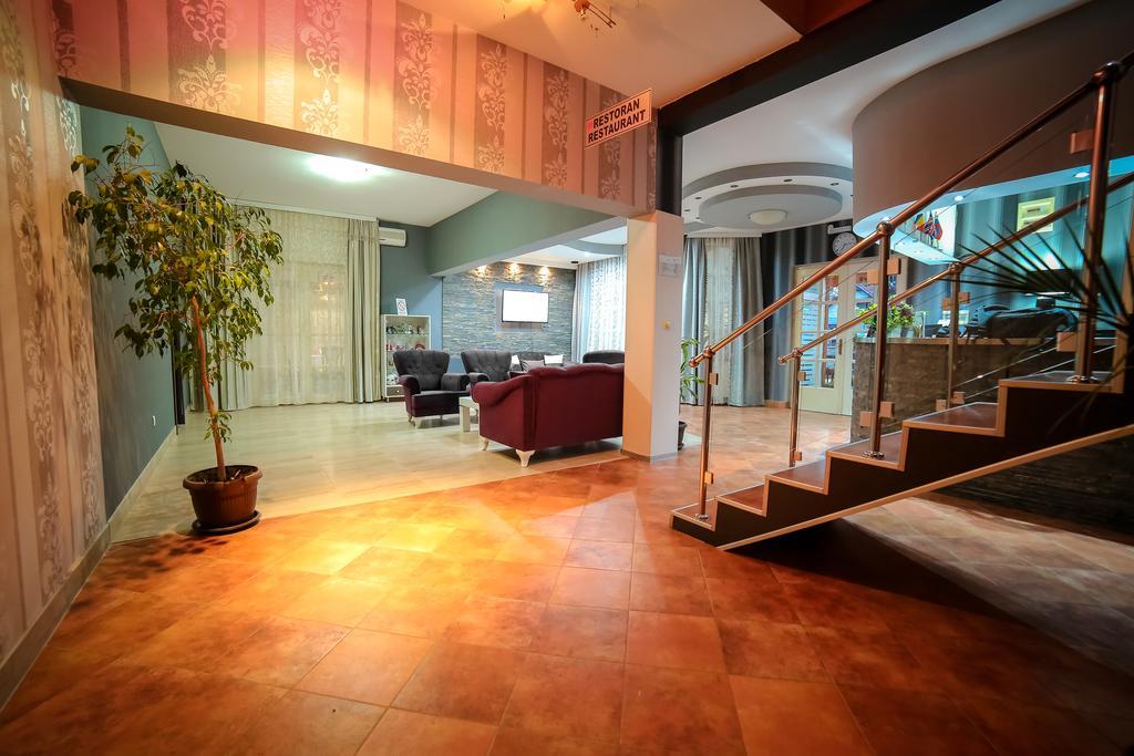 Garni Hotel Radovic Kragujevac Exterior foto